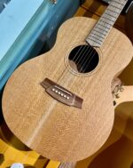 An1E Silky Oak 12806 Ac/El Guitar
