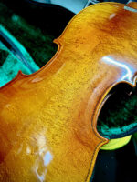 Suzuki Violin 220 3/4 With Suzuki Case - Image 3