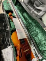Suzuki Violin 220 3/4 With Suzuki Case - Image 4