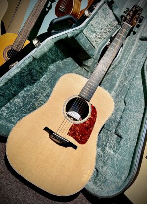 Mcnally Handcrafted D32 Uk Made Acoustic Guitar