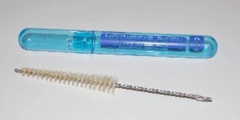 YMBS-1.jpg Yamaha Mouthpiece Brush Small - Image 1